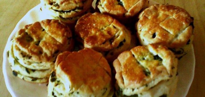 medvehagymás pogácsa