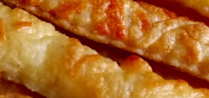 Napokig ropogós sajtosrúd