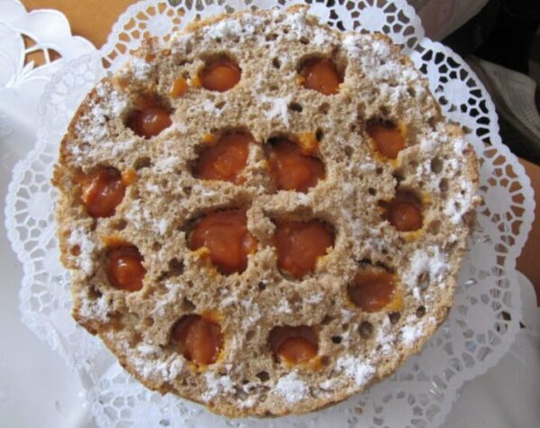 Karácsonyi fahéjas-túrós torta