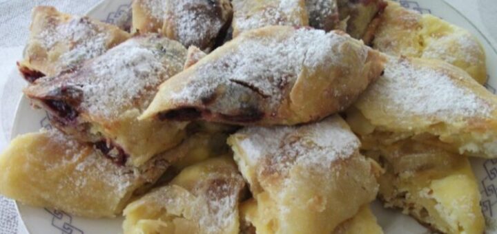 cseresznyés túrós rétes