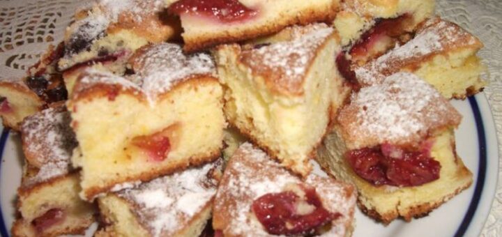 Kefíres szilvás süti bögrésen