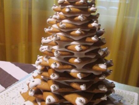 Mézeskalács karácsonyfa készítése