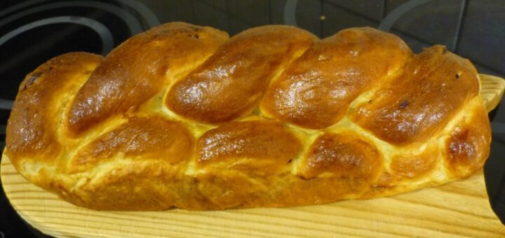 mazsolás fonott kalács