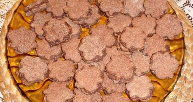 rozsos-kakós keksz házi mogyorókrémmel