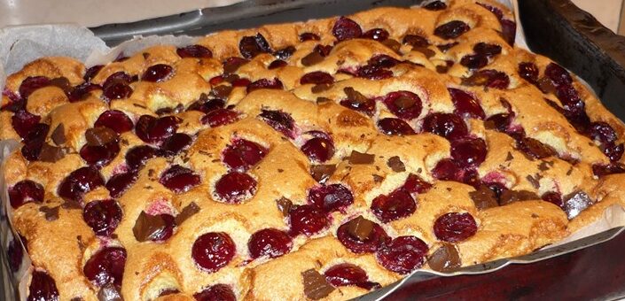 tökéletes piskóta - meggyes piskóta