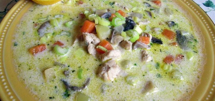 gombás-tejszínes csirkeleves