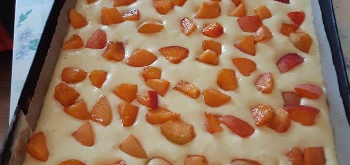 kefíres sárgabarackos süti