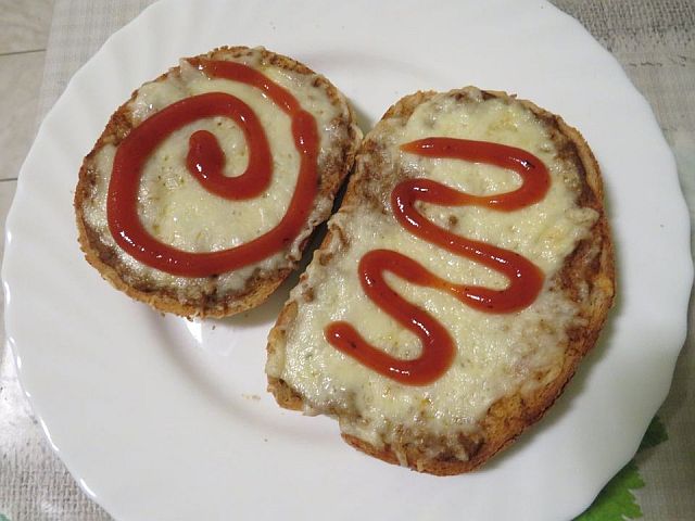 Gombakrem Melegszendvicshez