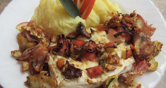 Almás-diós-mézes, fűszeres sült camembert