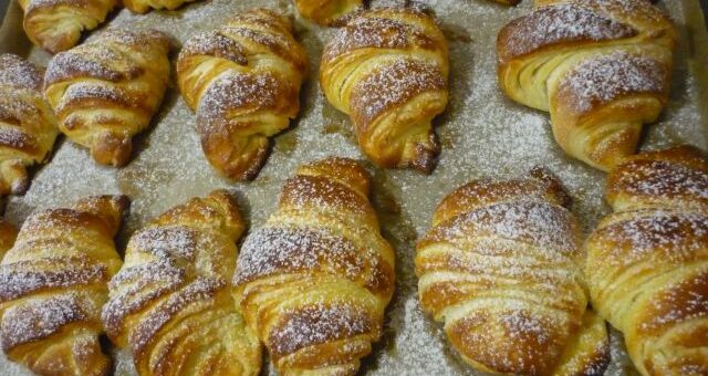 expressz csokis crissant Limara módra