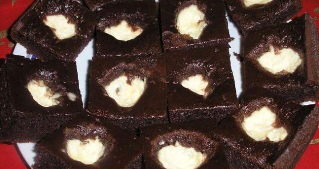 búvár túrós sütemények tányéron