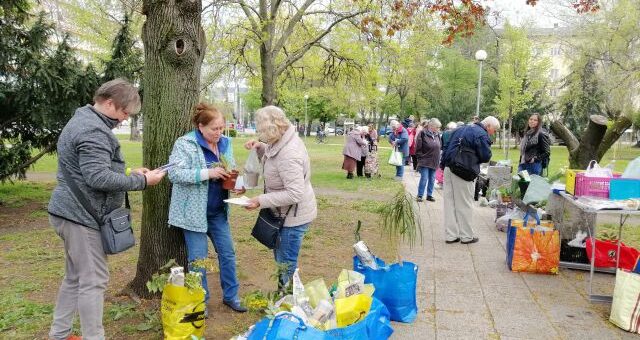 8. Balkonada találkozó