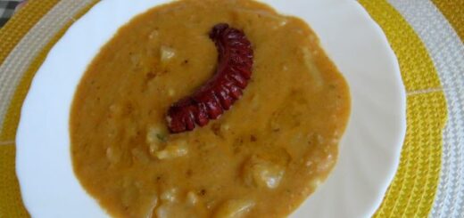 egy tányér kelkáposzta főzelék tányéron