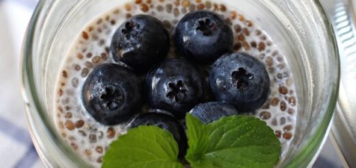 chia mag gyümölccsel