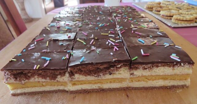 vendégváró krémes sütemény