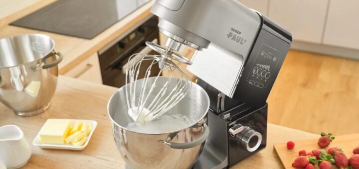 Fémszínű sencor robotgép