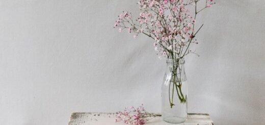 kerti cserje virágoztatása vázában