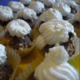 sütés nélküli diós golyók tejszínhabbal