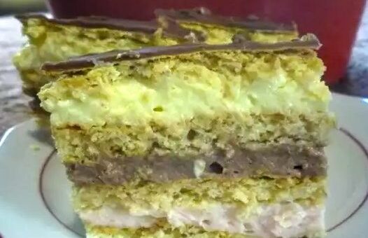 színeske sütemény